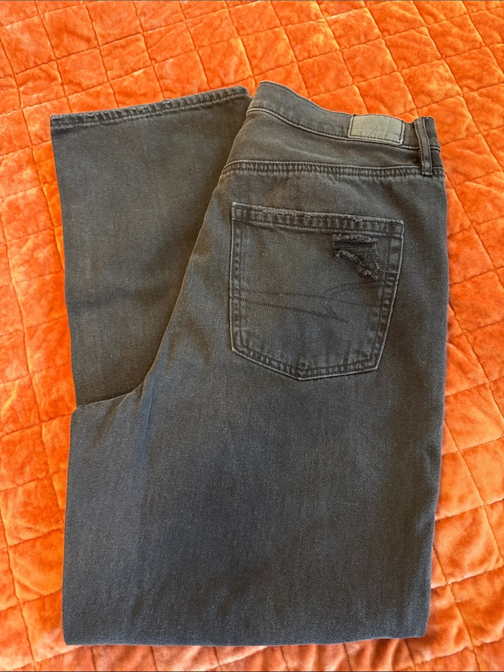 American Eagle 90s Boyfriend Jeans